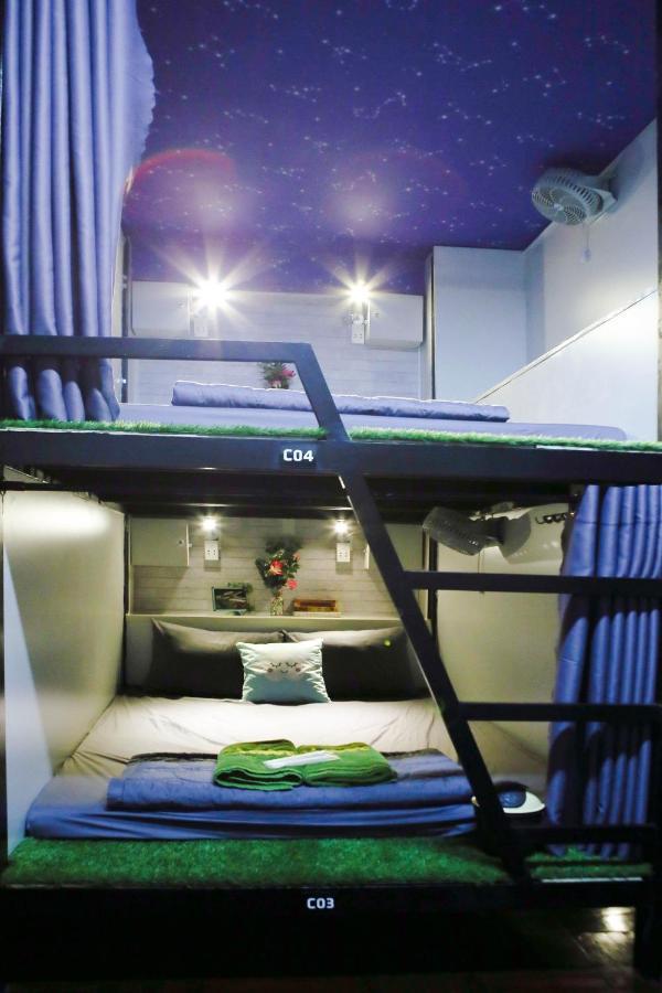 S Phuot Sai Gon Hostel - 3A Lam Son, Ward 2, Tan Binh District โฮจิมินห์ซิตี้ ภายนอก รูปภาพ